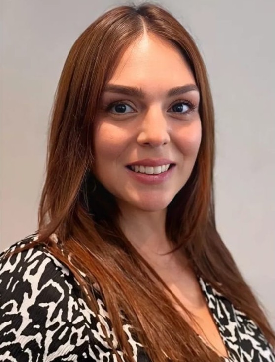 Javiera López - Asesora